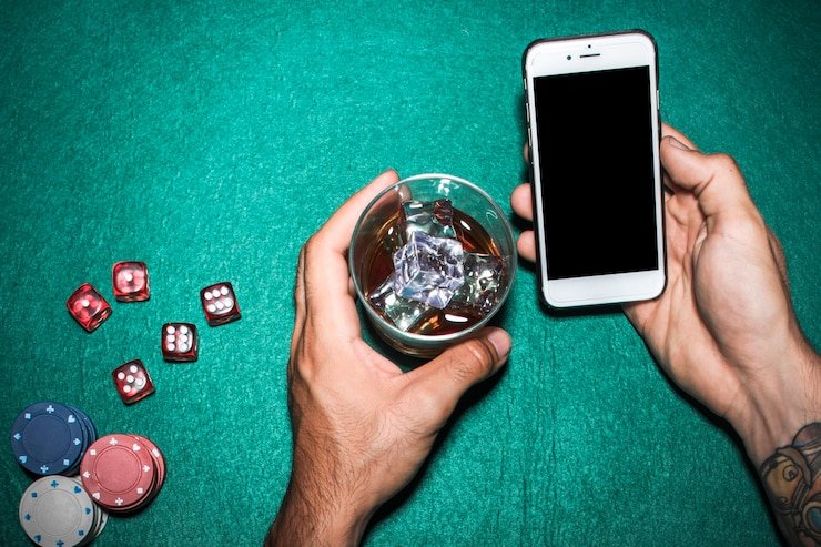Dukungan akun dan privasi lewat live chat